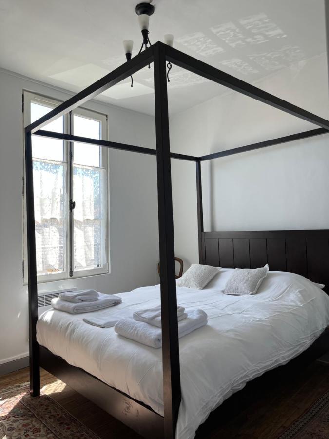 Maison De La Calonne - Riverside House & Terrace Cormeilles  エクステリア 写真