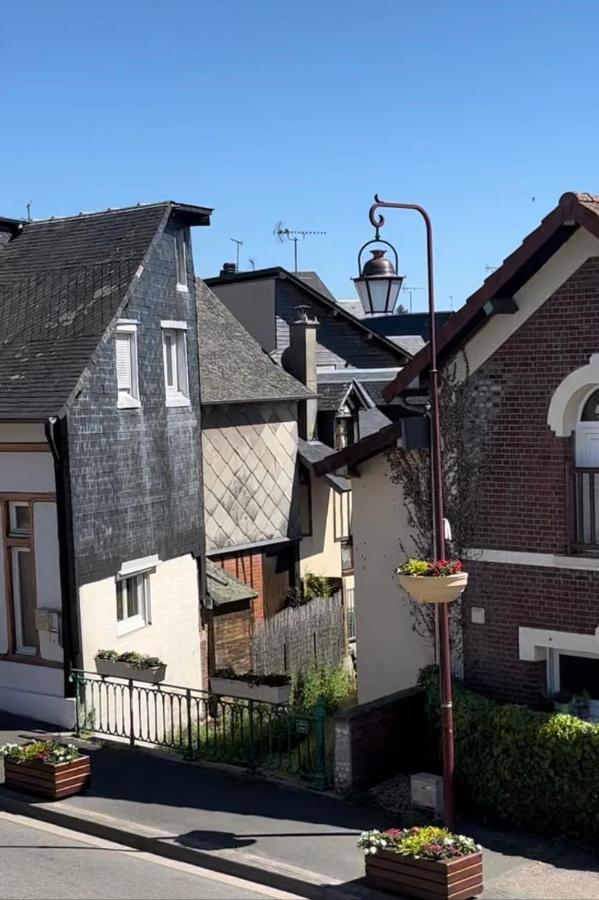 Maison De La Calonne - Riverside House & Terrace Cormeilles  エクステリア 写真